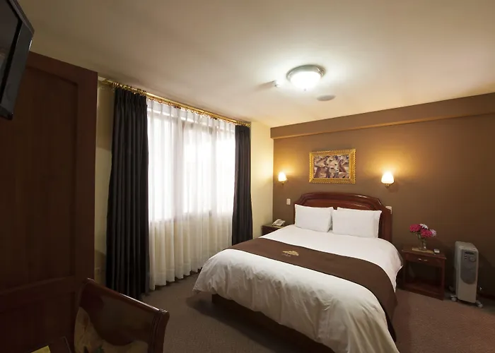 Mabey Hotel